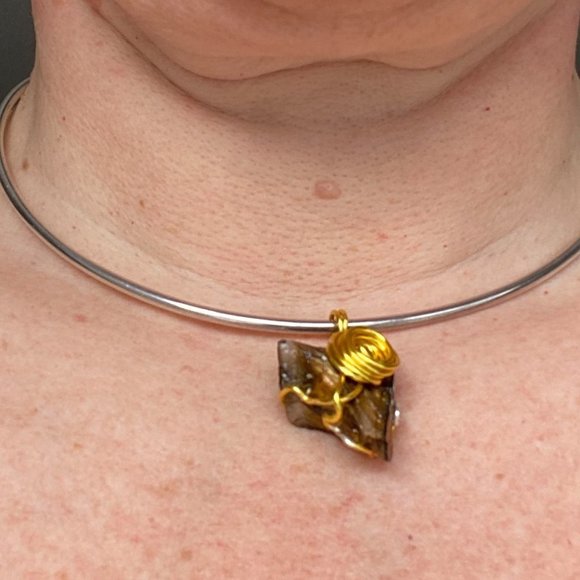 ๐ 3 for $25 Goldtone Wire Wrapped Agate (Gemstone) Pendant - Picture 4 of 5